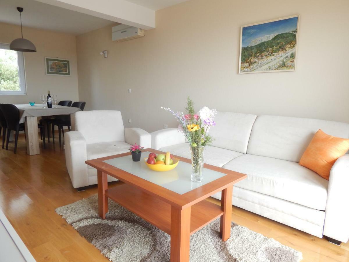 Karlo Apartmán Makarská