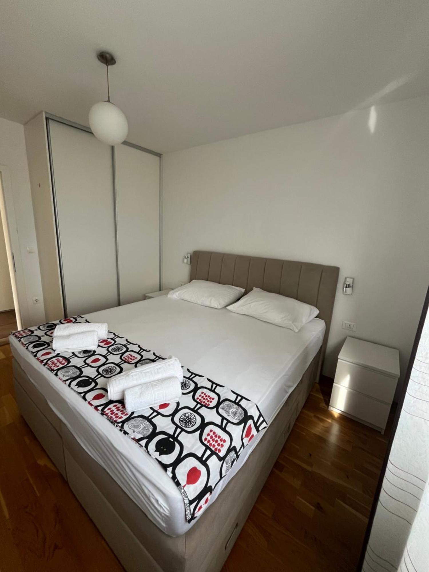 Apartment Karlo Makarska